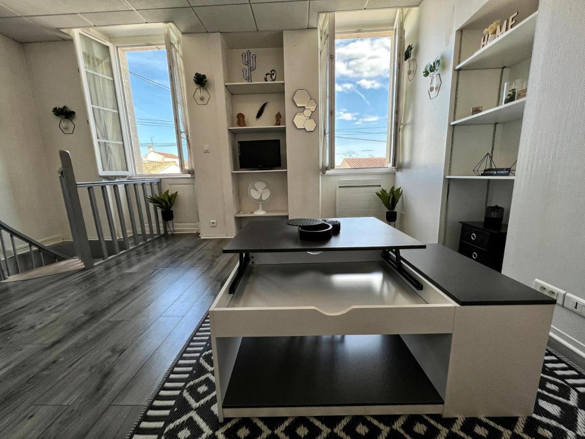 Apartament Le Myvi - Wifi - Hyper Centre Cognac Zewnętrze zdjęcie