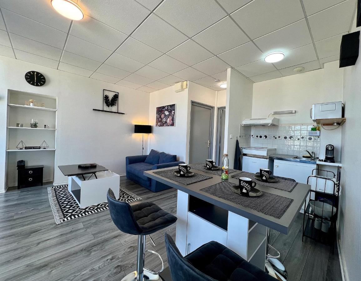 Apartament Le Myvi - Wifi - Hyper Centre Cognac Zewnętrze zdjęcie